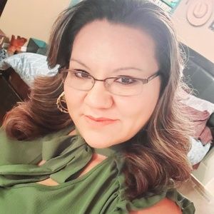 Meet your Posher, Lopez